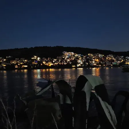 アパート Nevenka