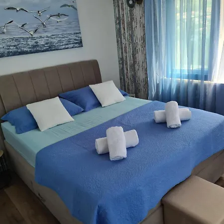 Nevenka Διαμέρισμα Τρογκίρ