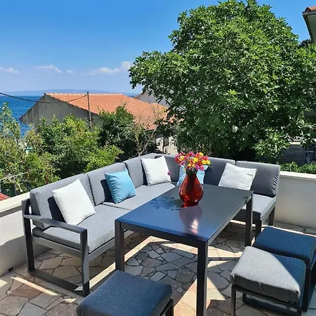 Nevenka Apartment Trogir